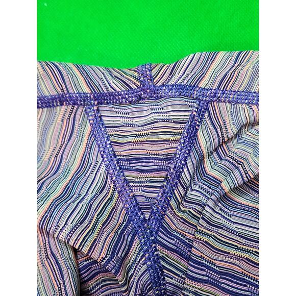 Lululemon Mid Rise Run Inspire Crop II Space Dye Twist Iris Flower Size 8 - Picture 5 of 6